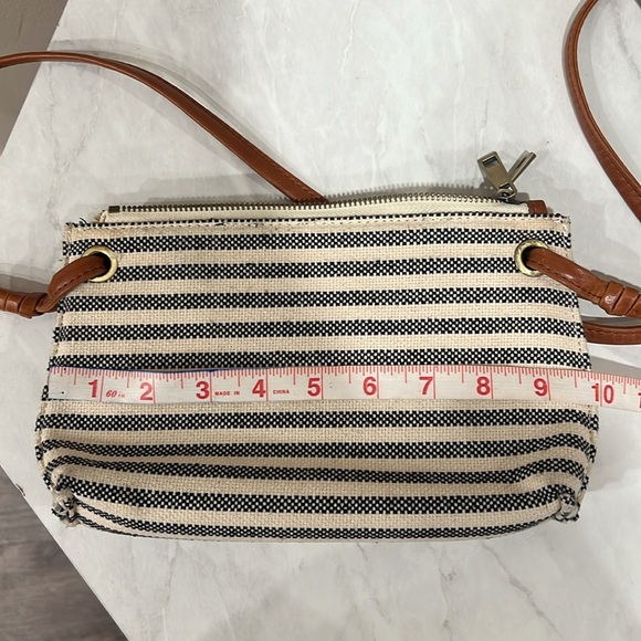 🔥Sole Society Striped Crossbody Bag with Tan Strap🔥 - Picture 4 of 6
